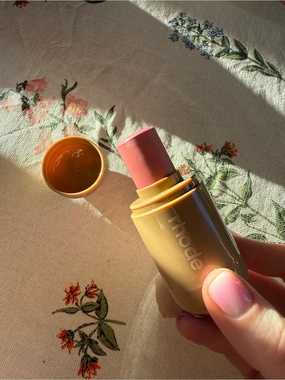 Rhode Pocket Blush shade piggy - Picture 3 of 4